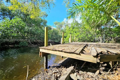 Купить виллу или дом в Форт Майерс, Флорида 2 спальни, 121.89м2, № 1992995 - фото 3
