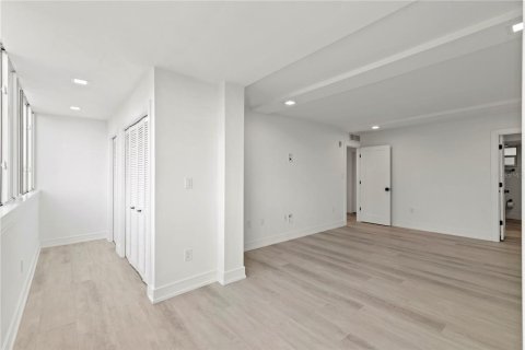 Copropriété à louer à Winter Park, Floride: 2 chambres, 130.06 m2 № 1626763 - photo 14
