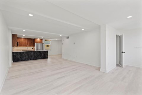 Copropriété à louer à Winter Park, Floride: 2 chambres, 130.06 m2 № 1626763 - photo 9