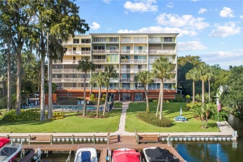 Copropriété à louer à Winter Park, Floride: 2 chambres, 130.06 m2 № 1626763 - photo 1