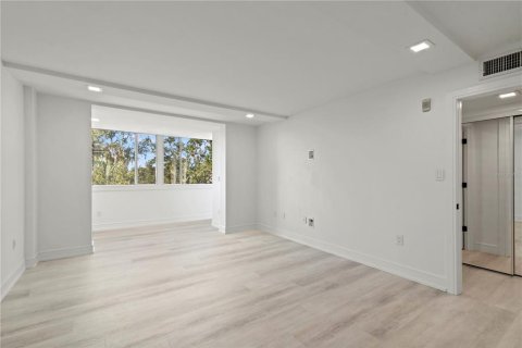 Copropriété à louer à Winter Park, Floride: 2 chambres, 130.06 m2 № 1626763 - photo 12