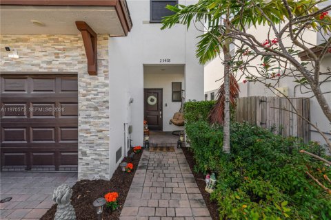 Купить таунхаус в Хомстед, Флорида 3 спальни, 140.65м2, № 2031147 - фото 3