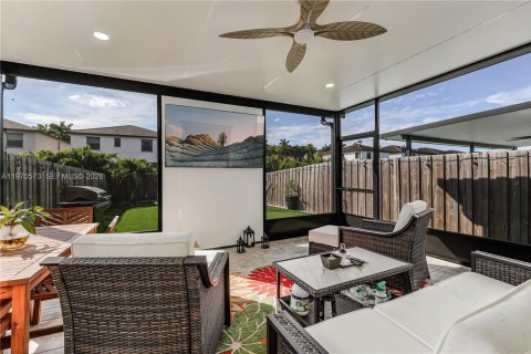 Купить таунхаус в Хомстед, Флорида 3 спальни, 140.65м2, № 2031147 - фото 29