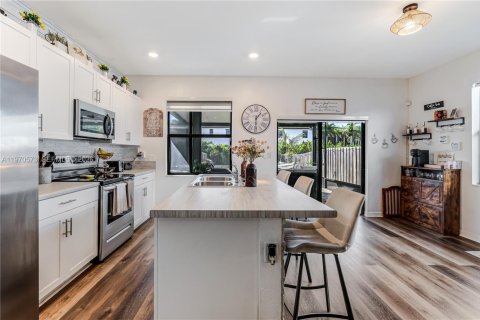 Купить таунхаус в Хомстед, Флорида 3 спальни, 140.65м2, № 2031147 - фото 13