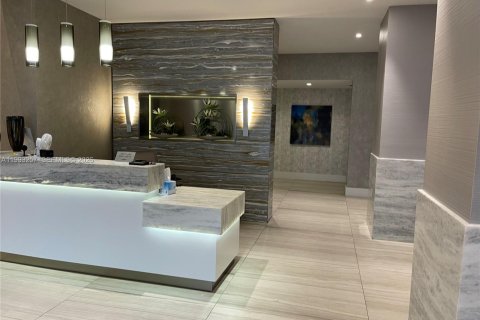Copropriété à louer à Hollywood, Floride: 2 chambres, 115.2 m2 № 2184119 - photo 6