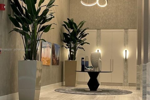 Copropriété à louer à Hollywood, Floride: 2 chambres, 115.2 m2 № 2184119 - photo 9
