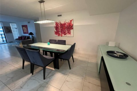 Copropriété à louer à Hollywood, Floride: 2 chambres, 115.2 m2 № 2184119 - photo 29