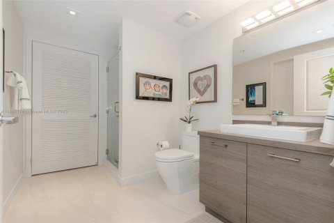Condominio en venta en Sunny Isles Beach, Florida, 3 dormitorios, 156.73 m2 № 1977630 - foto 21