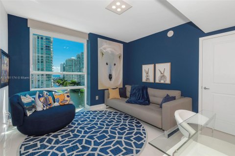 Condominio en venta en Sunny Isles Beach, Florida, 3 dormitorios, 156.73 m2 № 1977630 - foto 17