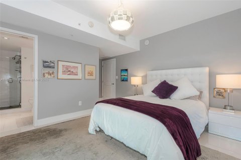 Condominio en venta en Sunny Isles Beach, Florida, 3 dormitorios, 156.73 m2 № 1977630 - foto 25