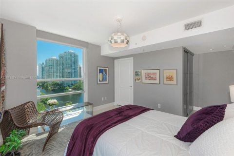 Condominio en venta en Sunny Isles Beach, Florida, 3 dormitorios, 156.73 m2 № 1977630 - foto 24