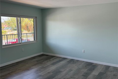 Condominio en venta en Venice, Florida, 2 dormitorios, 65.68 m2 № 2228299 - foto 3