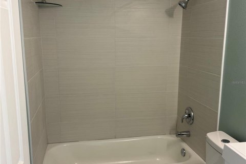Condominio en venta en Venice, Florida, 2 dormitorios, 65.68 m2 № 2228299 - foto 9