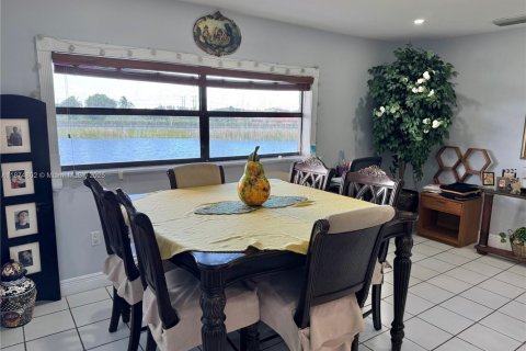Condo in Miami, Florida, 3 bedrooms  № 1942158 - photo 11