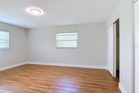 House in Lakeland, Florida 3 bedrooms, 149.02 sq.m. № 2151605 - photo 22