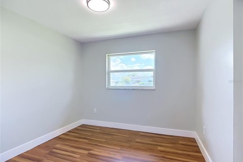 House in Lakeland, Florida 3 bedrooms, 149.02 sq.m. № 2151605 - photo 18