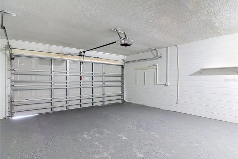 House in Lakeland, Florida 3 bedrooms, 149.02 sq.m. № 2151605 - photo 29