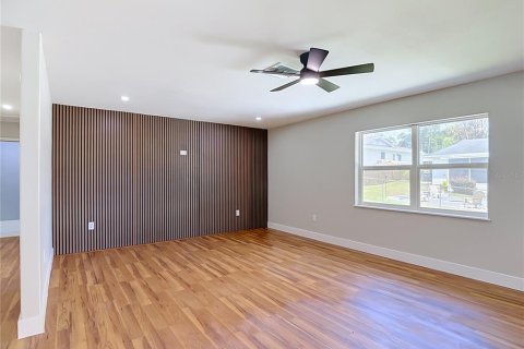 House in Lakeland, Florida 3 bedrooms, 149.02 sq.m. № 2151605 - photo 8