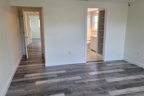 Casa en venta en Port Charlotte, Florida, 2 dormitorios, 144.93 m2 № 1612500 - foto 23