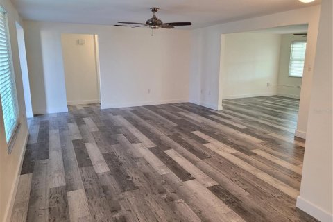 Casa en venta en Port Charlotte, Florida, 2 dormitorios, 144.93 m2 № 1612500 - foto 10