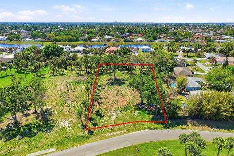 Immobilier commercial à Port St. Lucie, Floride № 2254327