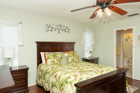 House in Englewood, Florida 3 bedrooms, 157.75 sq.m. № 1876395 - photo 12
