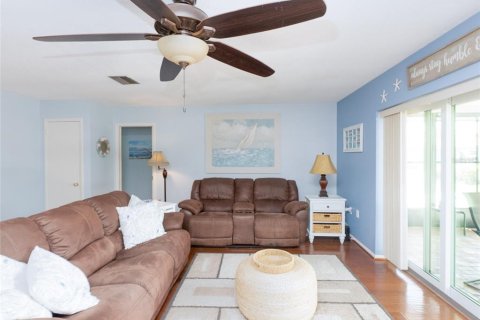 House in Englewood, Florida 3 bedrooms, 157.75 sq.m. № 1876395 - photo 7