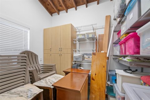 Casa en venta en Miami, Florida, 3 dormitorios, 114.46 m2 № 1985909 - foto 22