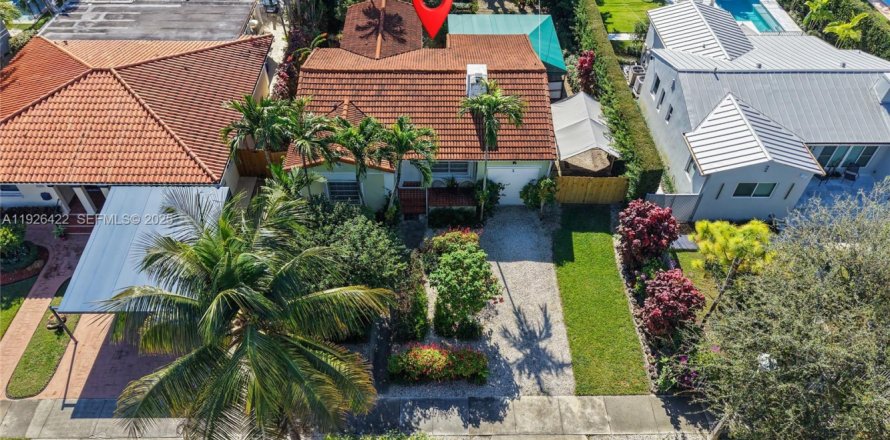 Casa en Miami, Florida 3 dormitorios, 114.46 m2 № 1985909