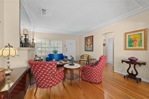 Casa en venta en Miami, Florida, 3 dormitorios, 114.46 m2 № 1985909 - foto 8