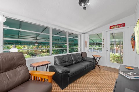 Casa en venta en Miami, Florida, 3 dormitorios, 114.46 m2 № 1985909 - foto 14