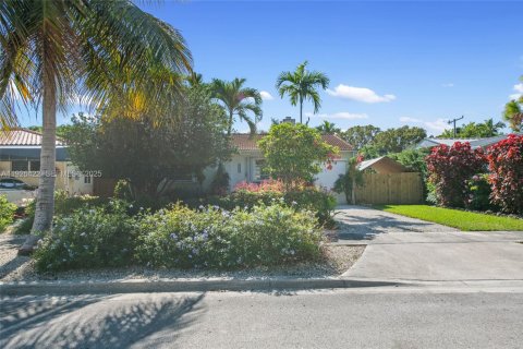 Casa en venta en Miami, Florida, 3 dormitorios, 114.46 m2 № 1985909 - foto 4
