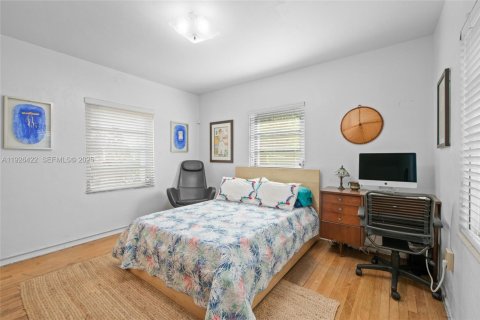 Casa en venta en Miami, Florida, 3 dormitorios, 114.46 m2 № 1985909 - foto 16