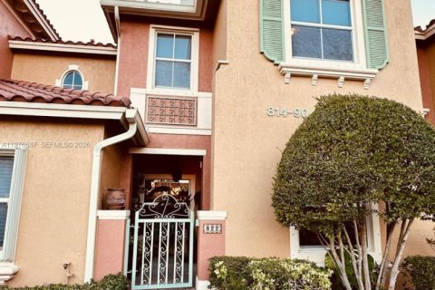 Condo in Pembroke Pines, Florida, 3 bedrooms  № 2040616