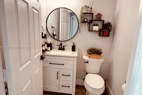 Condo in Pembroke Pines, Florida, 3 bedrooms  № 2040616 - photo 6