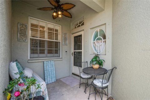 Townhouse in Saint Petersburg, Florida 3 bedrooms, 157.93 sq.m. № 1658203 - photo 4