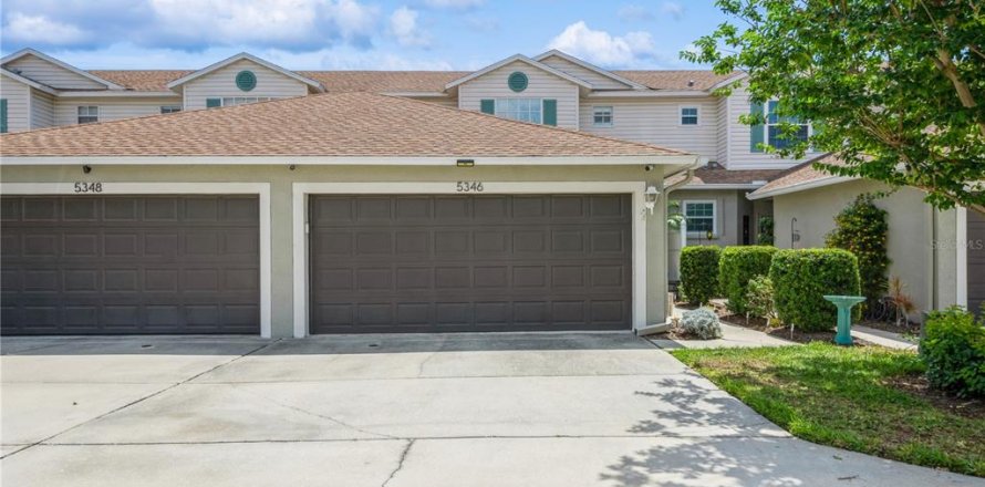 Townhouse in Saint Petersburg, Florida 3 bedrooms, 157.93 sq.m. № 1658203