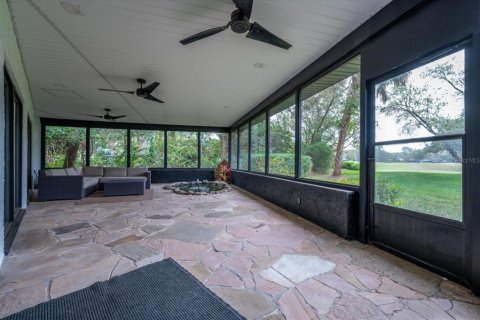 House in Wesley Chapel, Florida 3 bedrooms, 215.9 sq.m. № 1525513 - photo 28