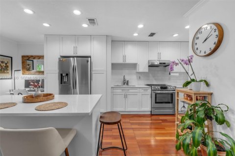 Touwnhouse à louer à Cutler Bay, Floride: 2 chambres, 106.28 m2 № 2056798 - photo 10