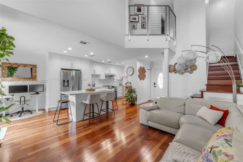 Touwnhouse à louer à Cutler Bay, Floride: 2 chambres, 106.28 m2 № 2056798 - photo 6