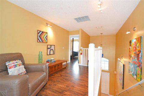 Casa en venta en Kissimmee, Florida, 7 dormitorios, 263.29 m2 № 1554288 - foto 25