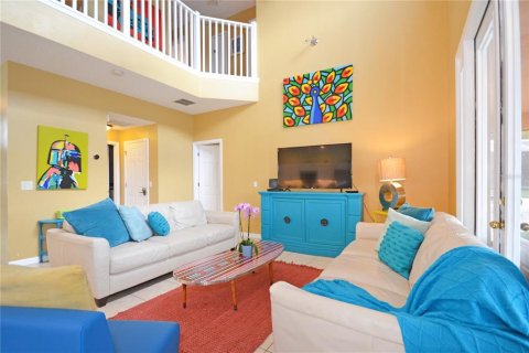 Casa en venta en Kissimmee, Florida, 7 dormitorios, 263.29 m2 № 1554288 - foto 6