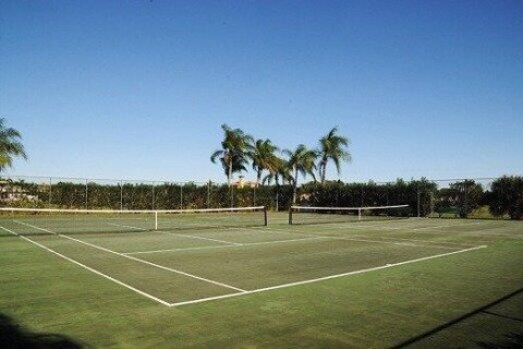 House in Palm City, Florida 4 bedrooms, 261.71 sq.m. № 2422357 - photo 13