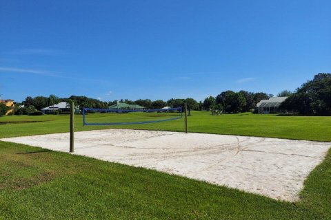 House in Palm City, Florida 4 bedrooms, 261.71 sq.m. № 2422357 - photo 11