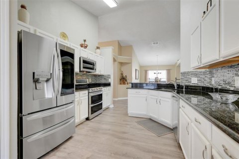 House in Groveland, Florida 4 bedrooms, 169.27 sq.m. № 1626261 - photo 17