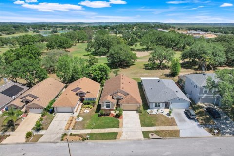 House in Groveland, Florida 4 bedrooms, 169.27 sq.m. № 1626261 - photo 2