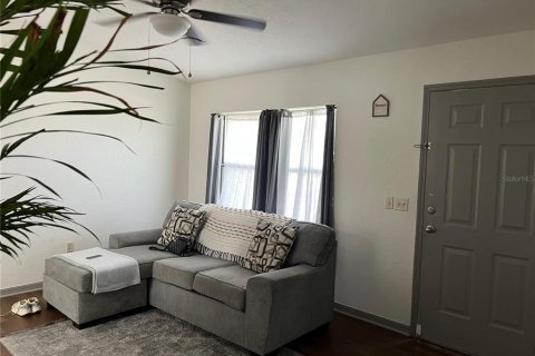 House in Ocala, Florida 3 bedrooms, 102.38 sq.m. № 751653 - photo 3