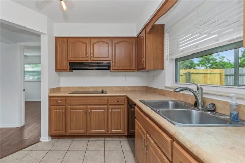 Casa en venta en Clearwater, Florida, 3 dormitorios, 125.14 m2 № 1917652 - foto 15