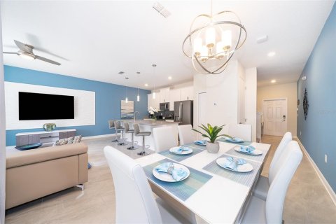 Adosado en venta en Kissimmee, Florida, 4 dormitorios, 177.81 m2 № 1535284 - foto 4