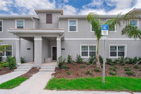 Adosado en venta en Kissimmee, Florida, 4 dormitorios, 177.81 m2 № 1535284 - foto 1